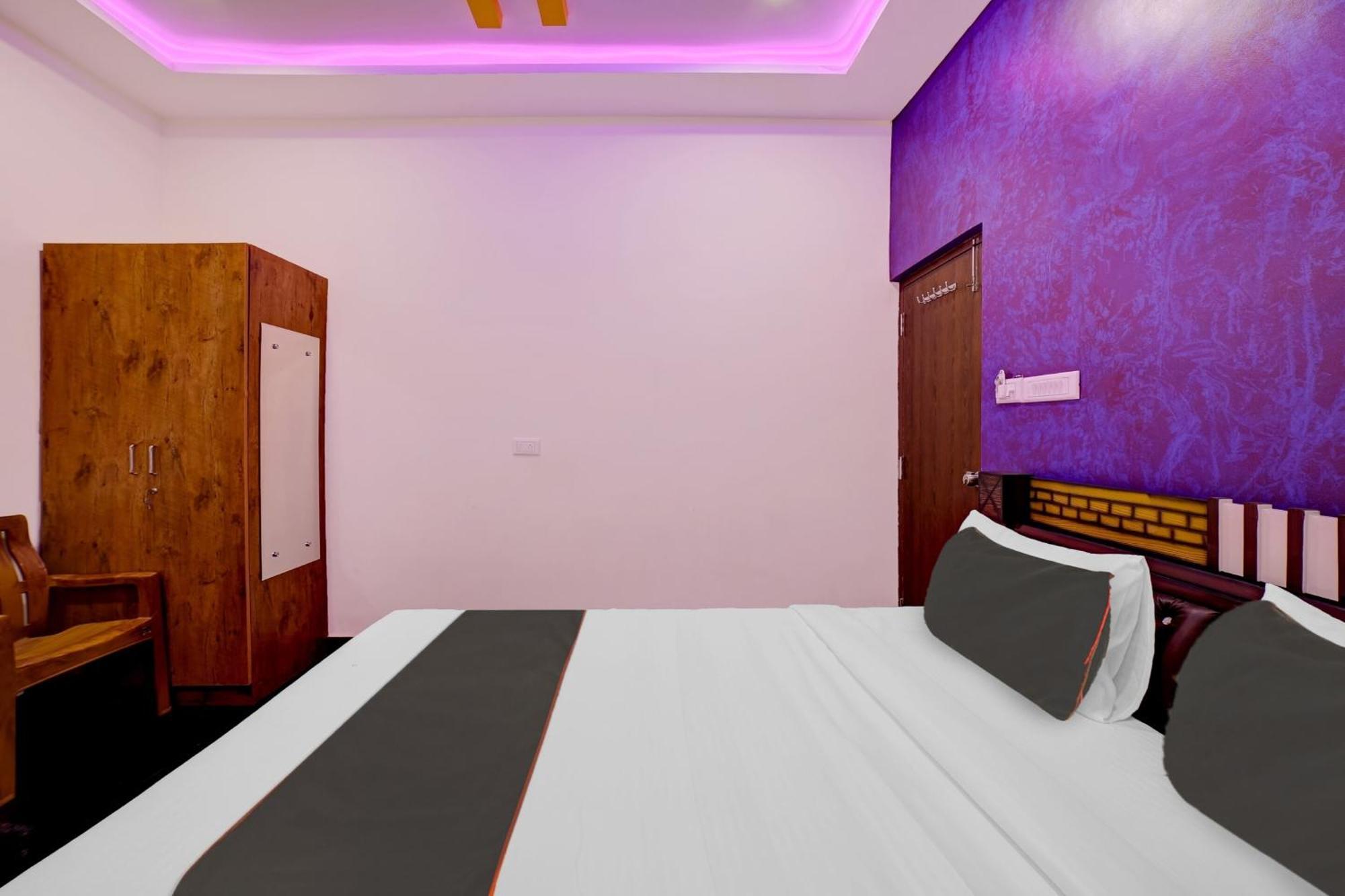 Hotel Collection O 81063 Day And Night Residency Bangalore Esterno foto